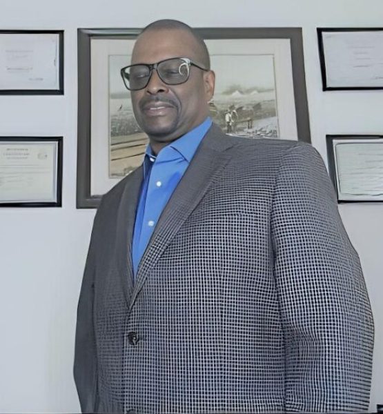 Ray Oster Office Image
